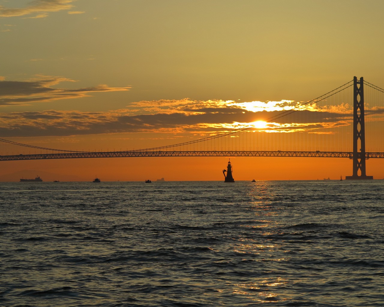 Akashi Kaikyo Bridge